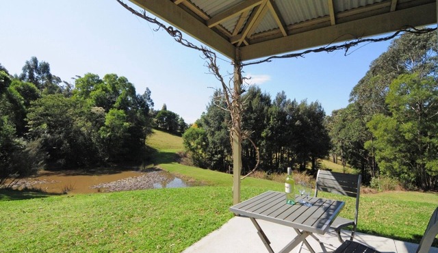 Space privacy comfort nVisit BundanonnThe Stables @Tapitallee Lodges in Tapitallee