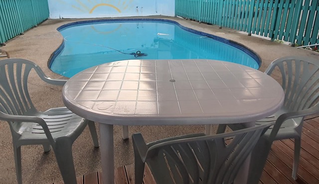 Spacious 4-bdrm fully self-contained WIFI, Parking in Suva