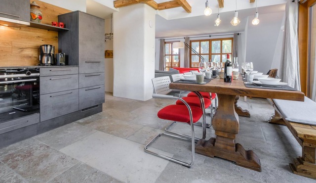 Spacious and luxurious penthouse with stunning views in Mauterndorf