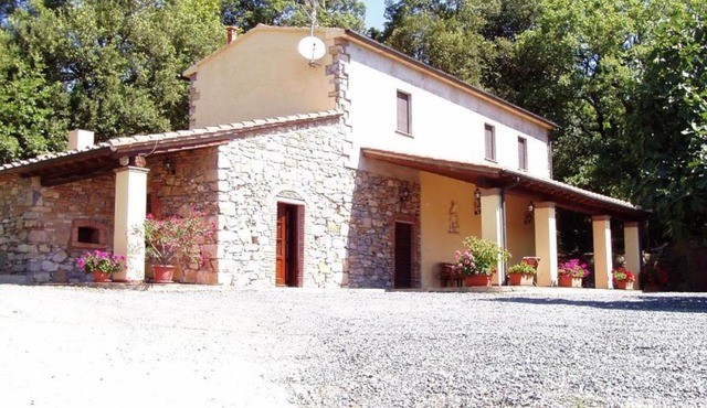 Splendid Relaxing Stay in the Tuscan countryside in Monteverdi Marittimo