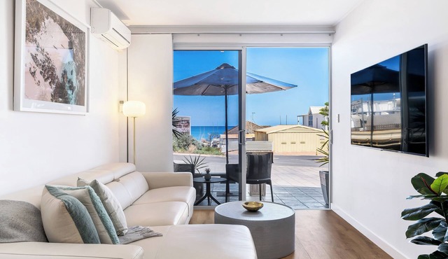 Steps to the sand | Belle Vista 2 Apartment Seacliff in Seacliff