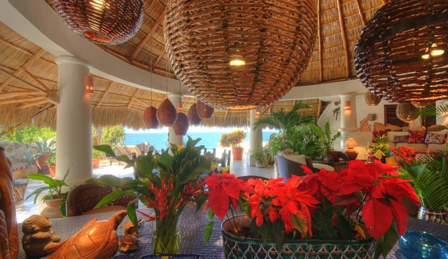 Stunning Oceanfront Villa on the Riviera Nayarit in Platanitos
