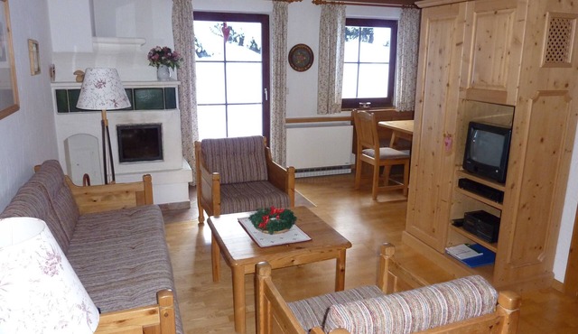 Sunny vacation apartment in a skiing and hiking area in Krimml