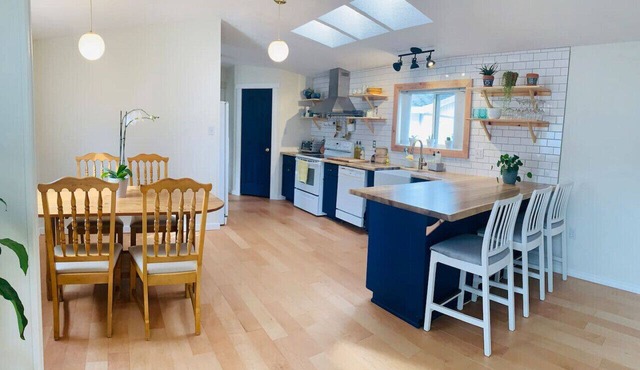 The Blue Roof Cottage in Crowsnest Pass