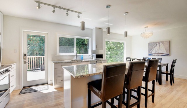Tranquil 1-bedroom house in the heart of Victoria in Victoria