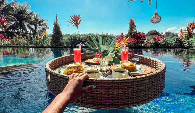 Tropical Garden Villa with Beautiful View In Ubud in Ubud