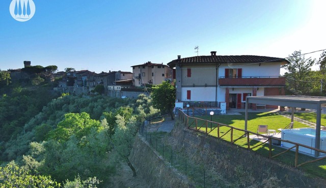 Tuscan Olive Grove Retreat with Hot Tub & Medieval Village Views in Toscana