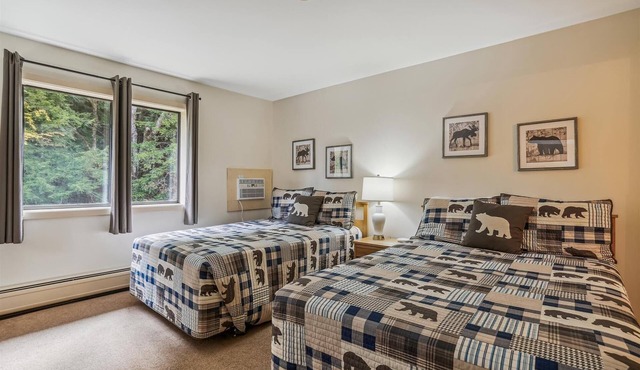 Two Double bed Standard Hotel room 218 in Killington