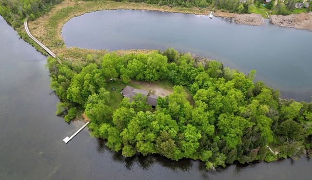 Unique Northwoods Getaway on Private Island in Longville