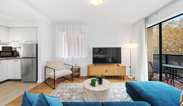 Urban Escape 2BR Wifi Parking in Perth