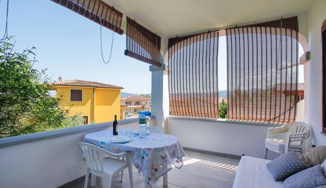 Vacation Home "Trilo Mare" with Sea View, Private Terrace & Wi-Fi in Budoni