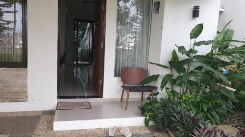 Vila Adinda Syariah C-4 Bukit Gardenia Resort in Garut