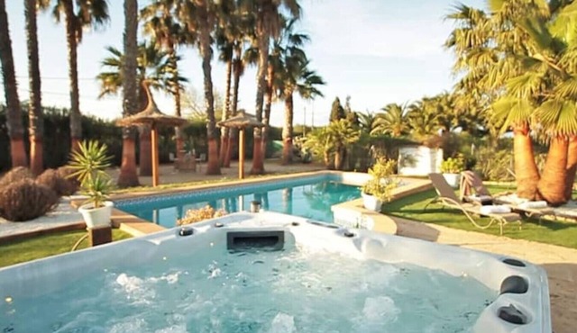 Villa Aladin resort lujo in Es Pil·larí