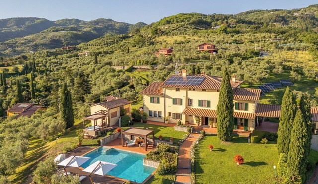 Villa Alessia, Pool by Geco Vacation Rentals in Massa E Cozzile