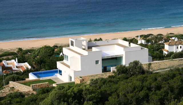 Villa Amaranta- 25 m swimming pool- Spa- Sauna. Beach View in TARIFA