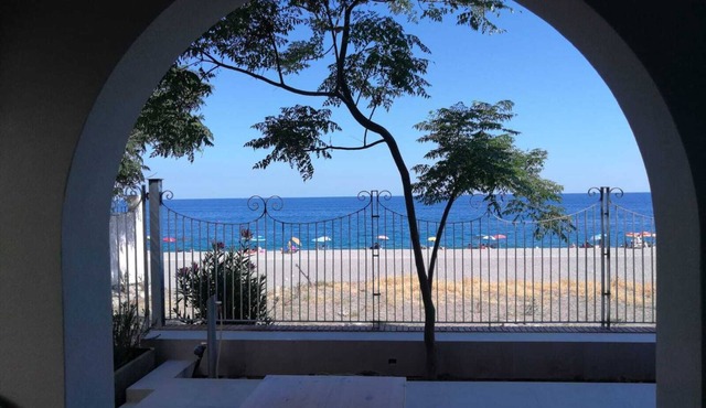 Villa by the sea, perfect for families in Mascali