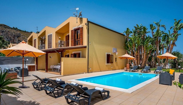 Villa delle Sirene 6, Emma Villas in Valderice