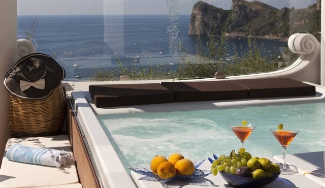 Villa il Glicine luxury stay on the sea in Nerano
