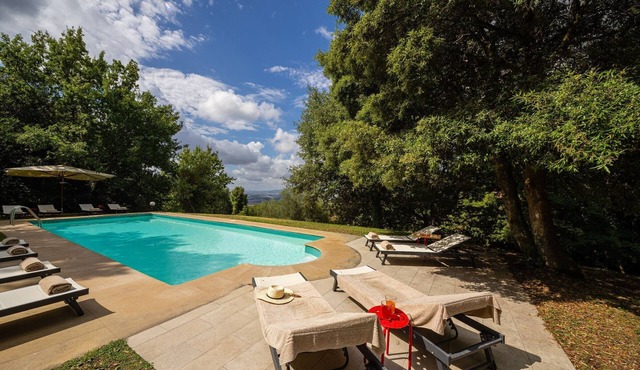 Villa Linchiano with Historic Tower and Private Pool in Gambassi Terme