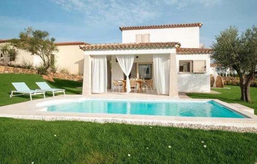 Villa Millelune - by Searly in Agrustos