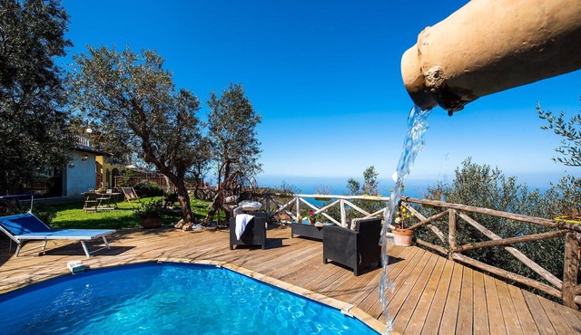 Villa Pandora with pool and view - My Rental Homes in Priora