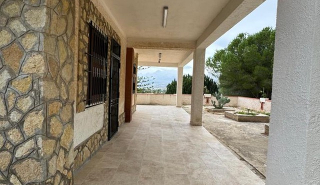 Villa Paradise- Appartamento in villa al piano terra in Valderice