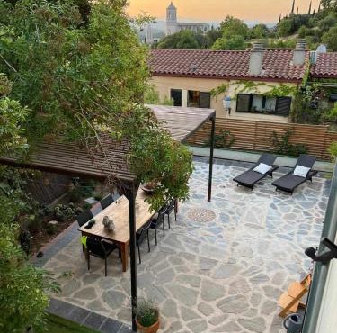 Villa Peralta Girona City w above ground Pool in Girona