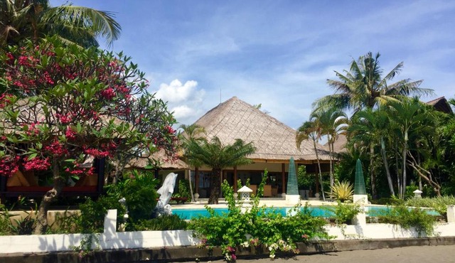 Villa Surgawi in Lovina