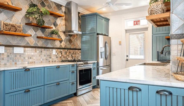 Villa Treasure on the beach by The Gold Nests in Hollywood