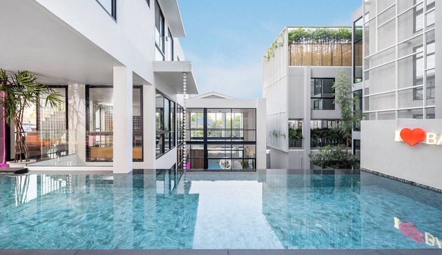 X9 Luxury Villa Thong Lo - 5BR Private Pool in Bangkok