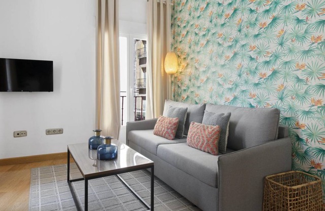 75 m² Apartment ∙ 3 bedrooms ∙ 8 guests in Gran Vía
