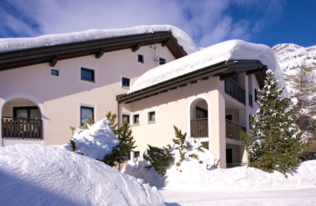 80 m² Apartment ∙ 2 bedrooms ∙ 4 guests in Sils im Engadin/Segl