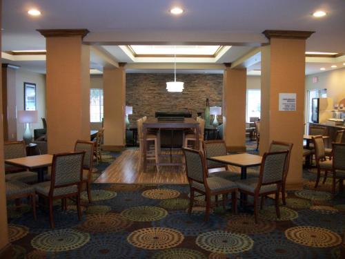 Holiday Inn Express Cortland Ihg Hotel 