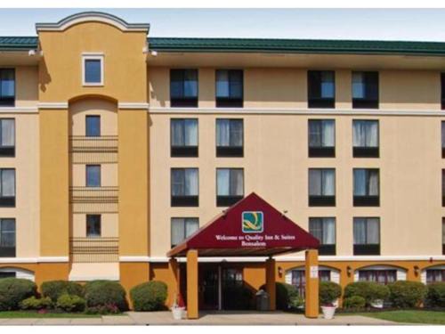 Quality Inn 
