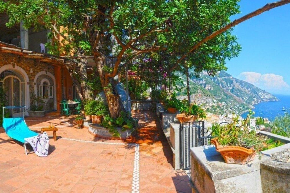 Photo of Patio Balcony in Chiesa Nuova