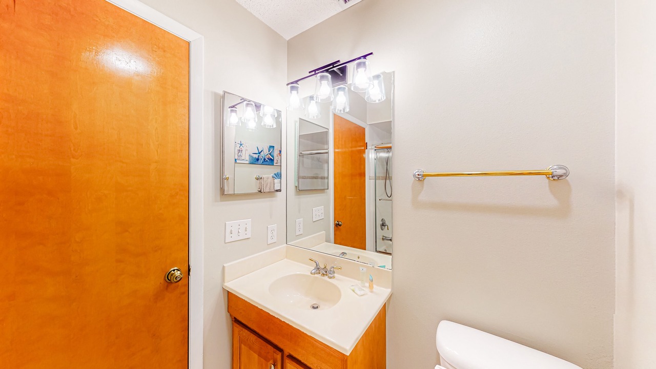 Photo of Bathroom in New Smyrna Beach