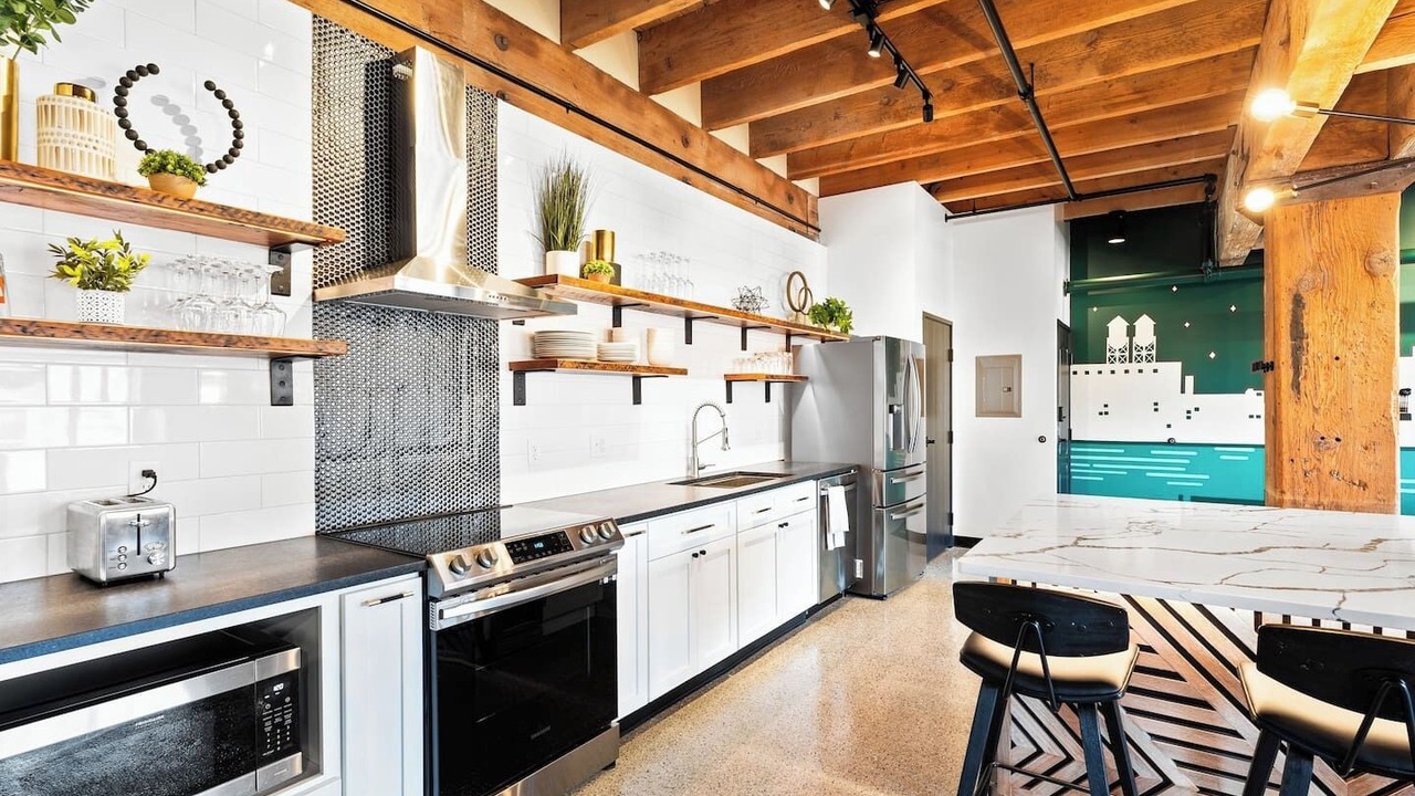 Photo of Kitchen in Downtown - Waterfront