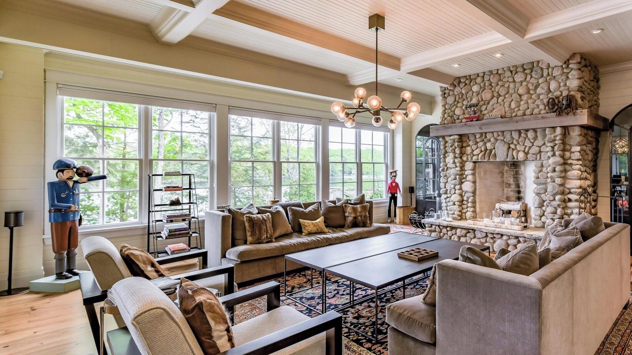 Photo of Livingroom in Muskoka Lakes