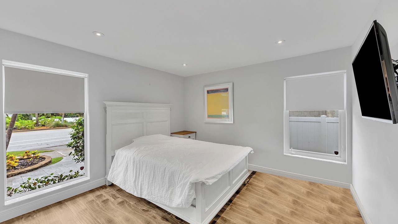 Photo of Bedroom in South Lake