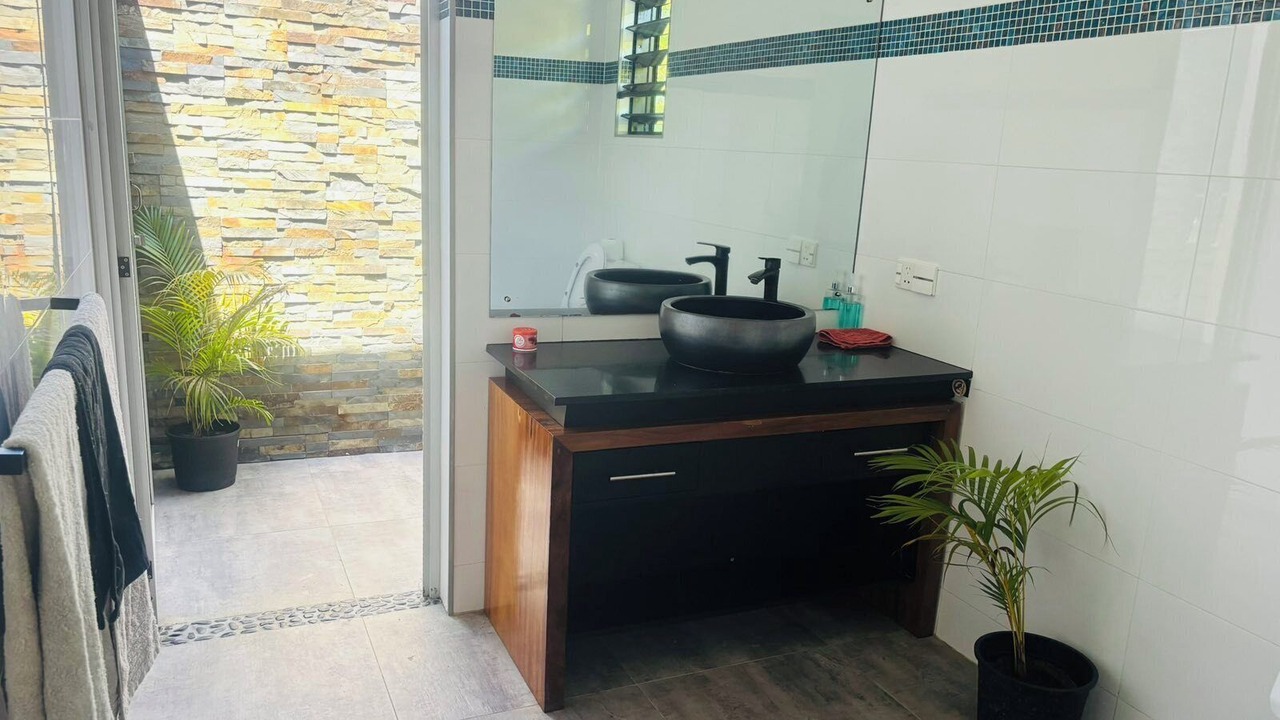 Photo of Bathroom in Pacific Harbour