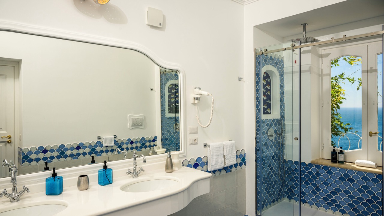 Photo of Bathroom in Laurito