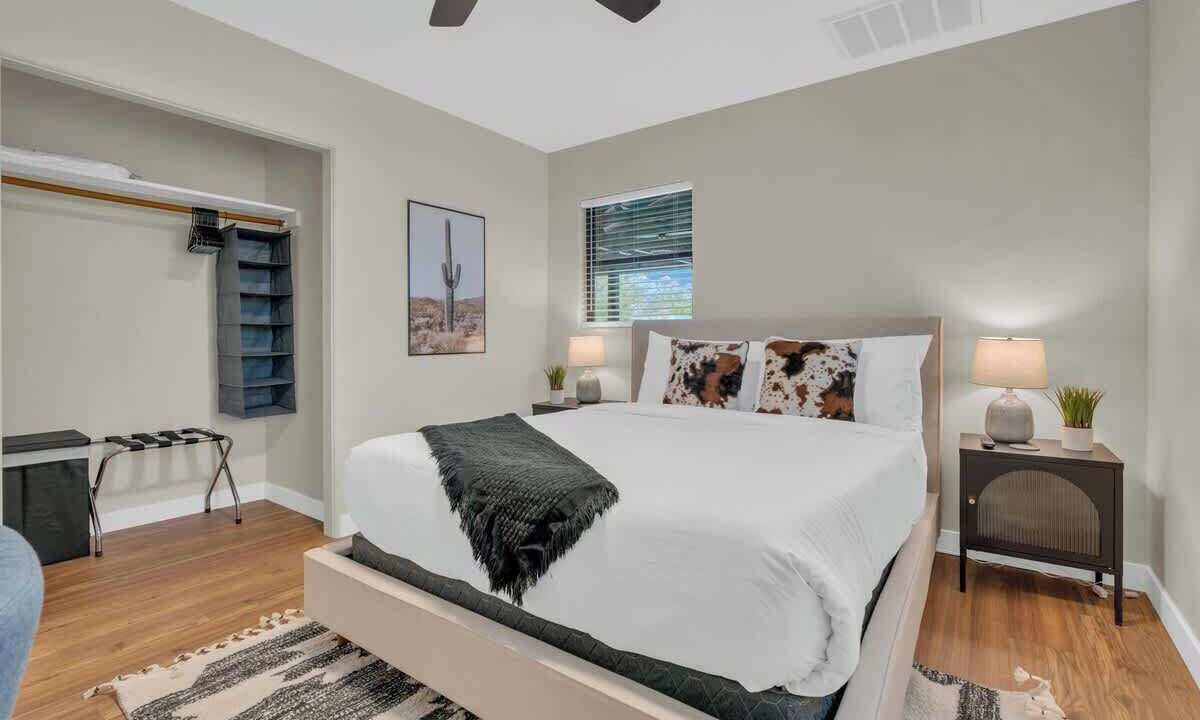 Photo of Bedroom in Sam Hughes