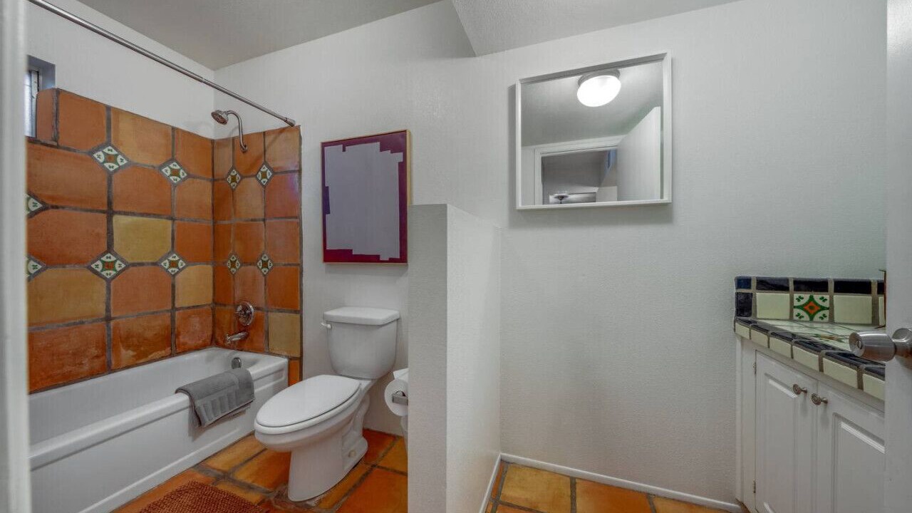 Photo of Bathroom in Sam Hughes