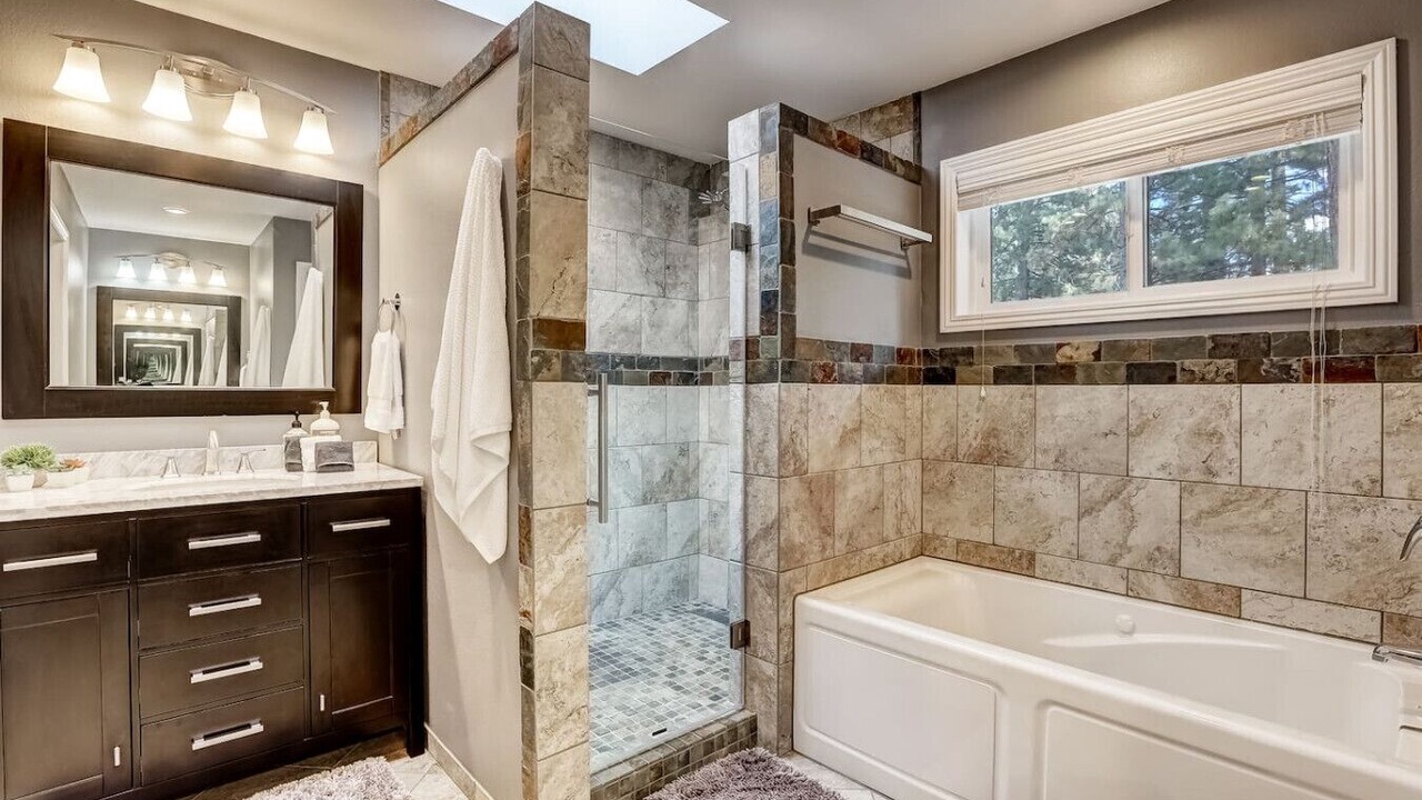 Photo of Bathroom in Lower Kingsbury