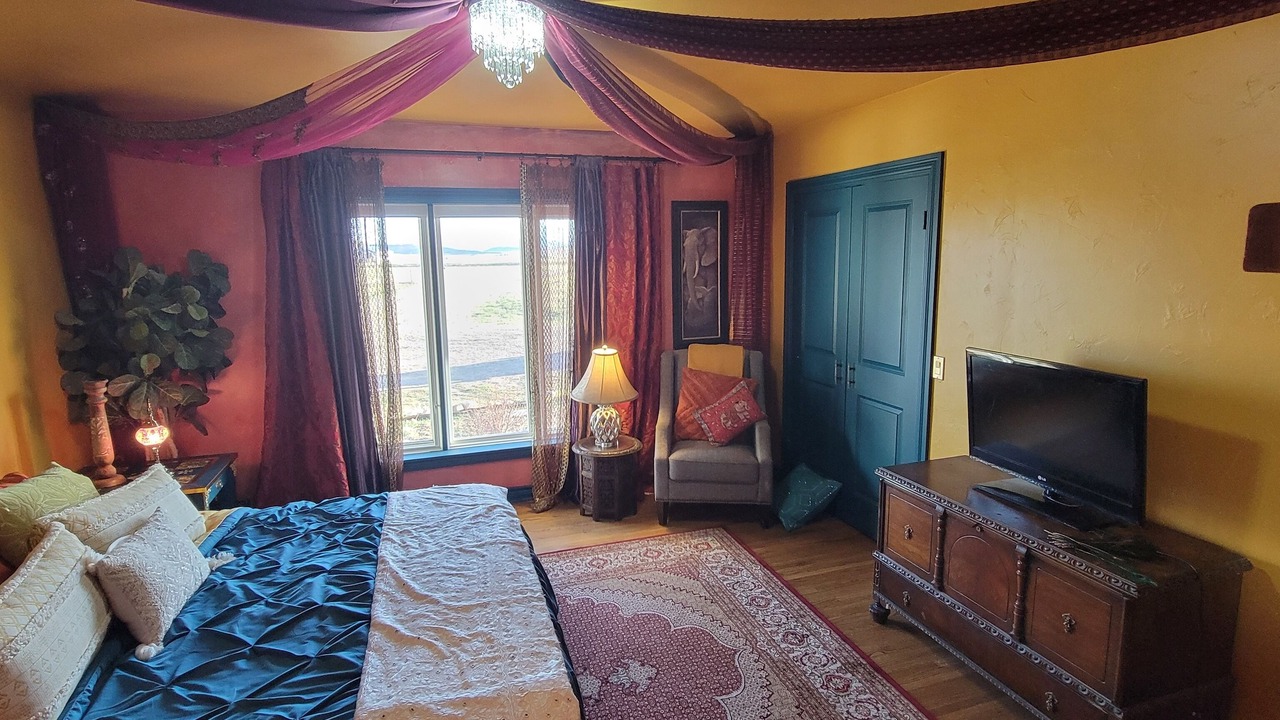 Photo of Bedroom in Cardston