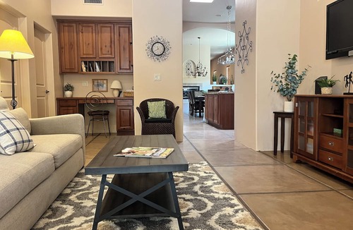 Sam Hughes House | The 1st Place - Beautiful and spacious 5 bedroom home next to U of A.