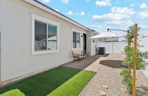 Casa Grande Apartment | Sunny Contemporary Home in Canopy at Cottonwood