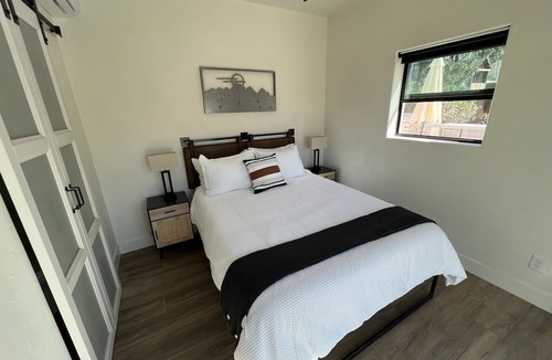 Sam Hughes House | Sam Hughes Desert Oasis, Private Pool & Walk to UA