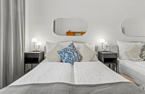 Meidling Apartment | Monthly Stays - Chic Apartment up to 8 - Near Meidling