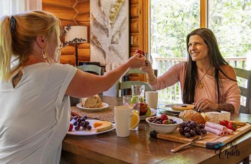 Labelle Ski Chalet | Log Cabin Hot tub near Tremblant